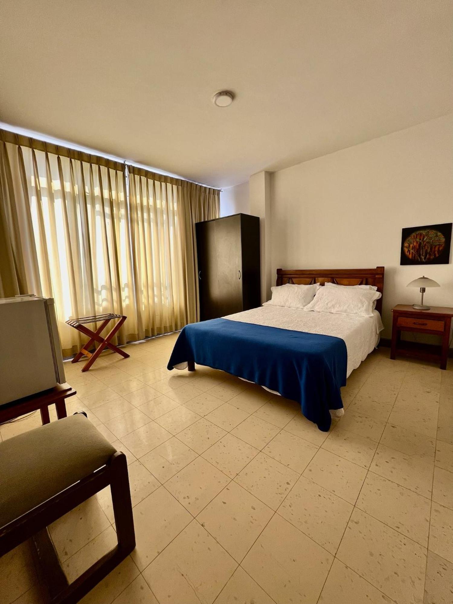 Hotel Armenia Centro Extérieur photo
